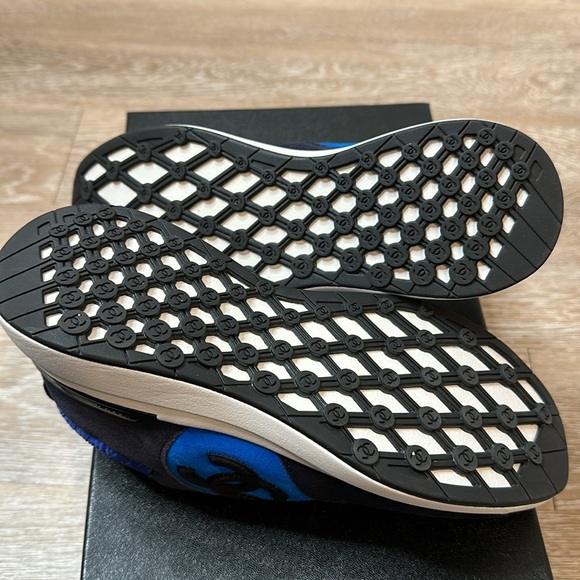 Chanel Sneakers Blue 38.5 - Picture 9 of 10